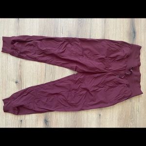 Lululemon dance jogger